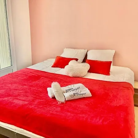 Merimee Yourhosthelper Lejlighed *