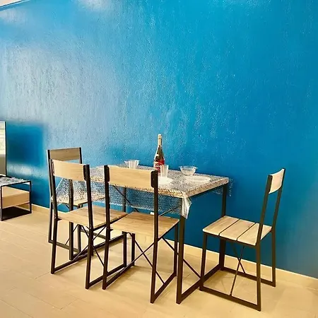 Merimee Yourhosthelper Lejlighed *